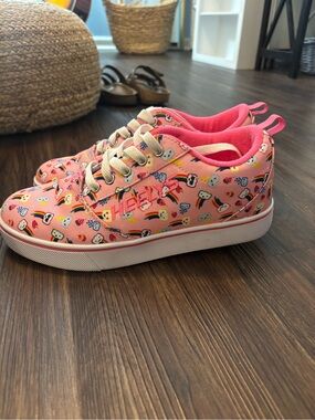 Heelys women’s colorful